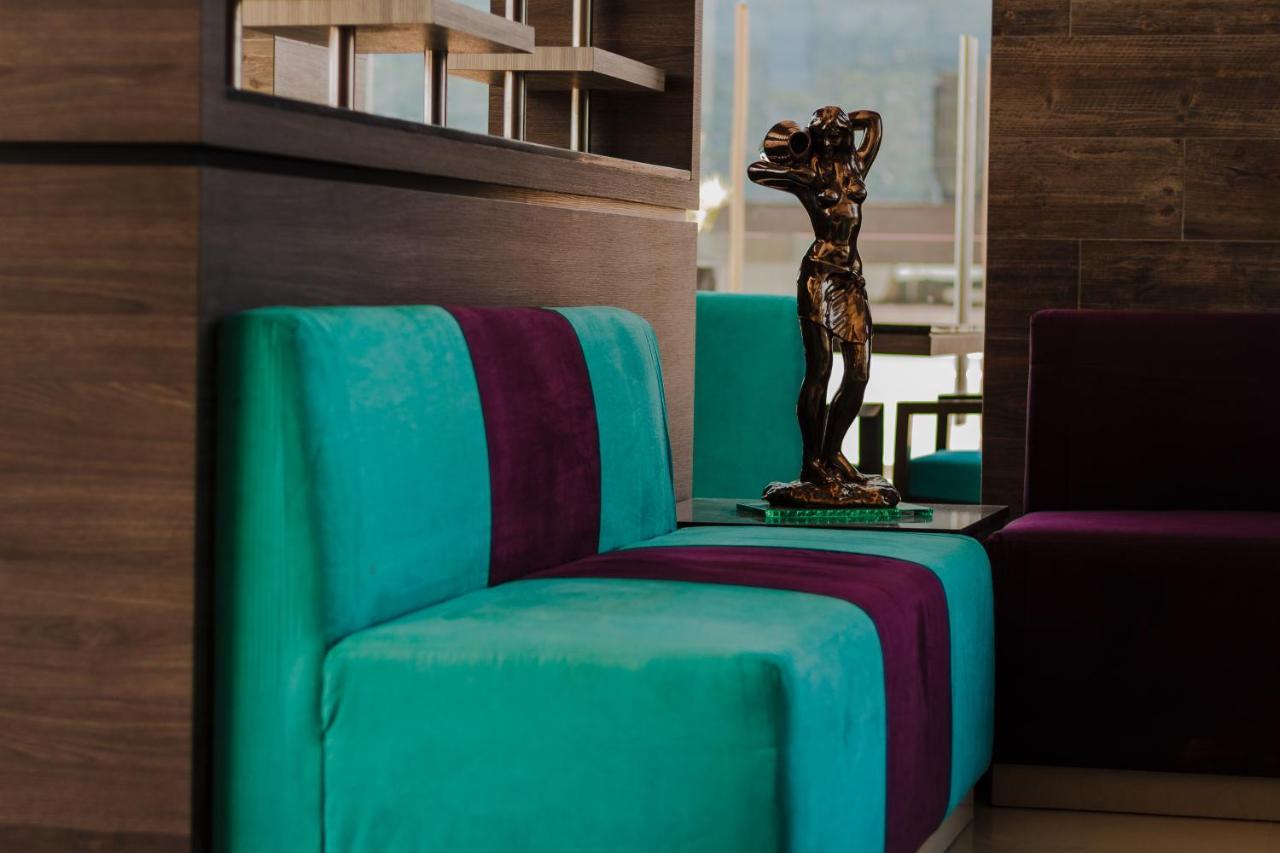 Kavia Hotel