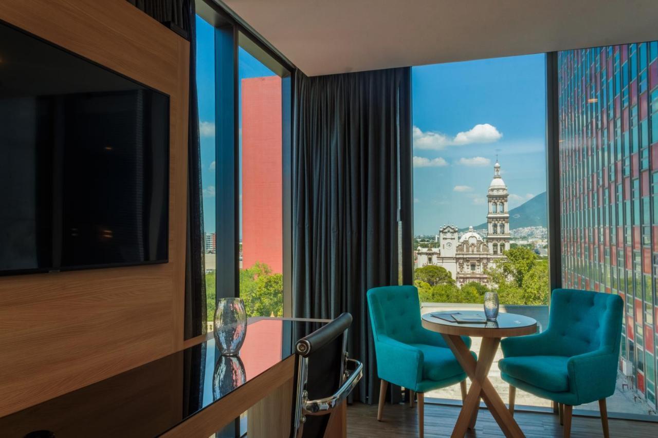Kavia Hotel